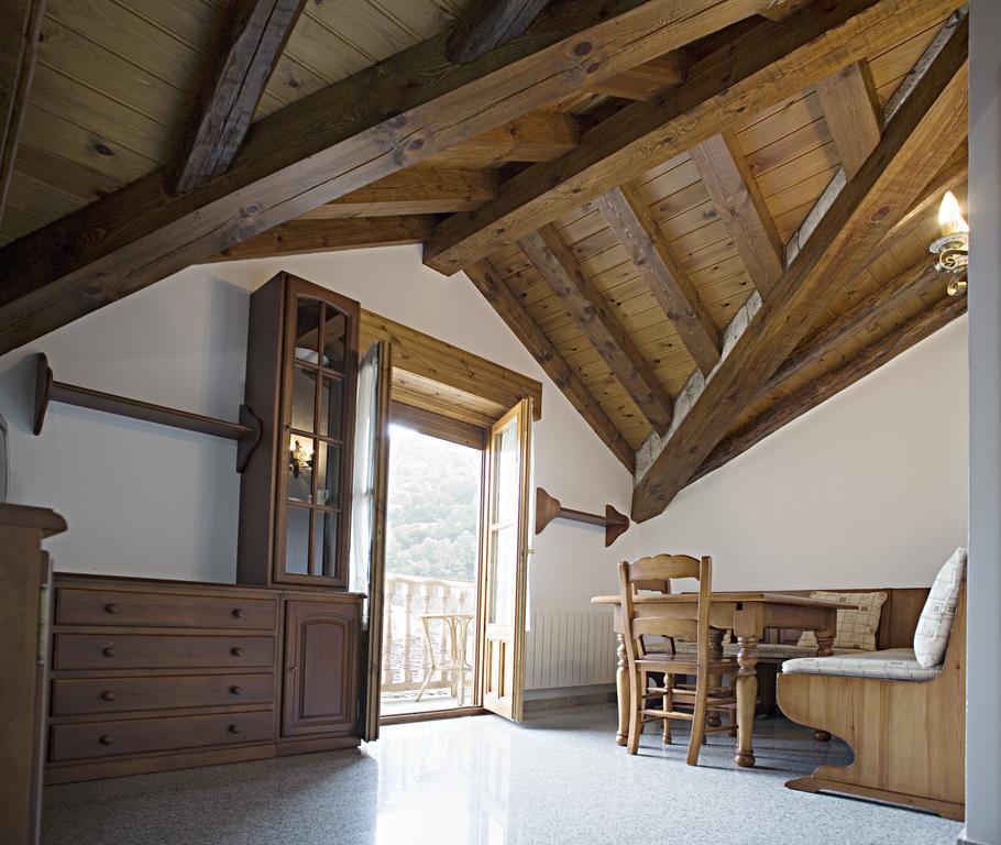 Apartamentos Casa Buisan 布罗托 客房 照片