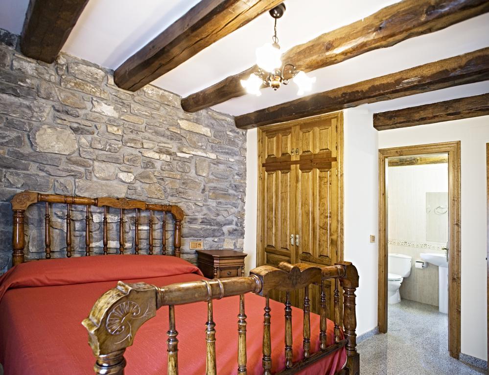 Apartamentos Casa Buisan 布罗托 客房 照片